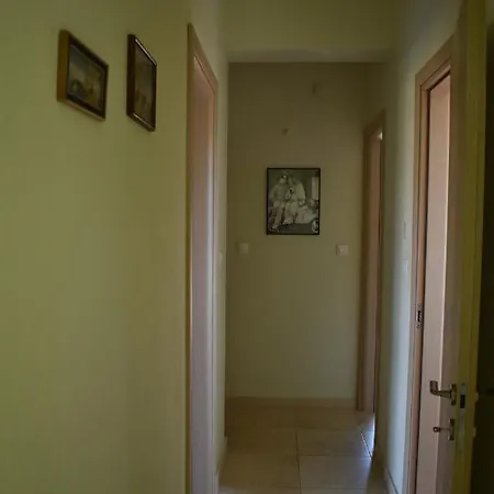 Holiday home Vacation Family House With Garden
