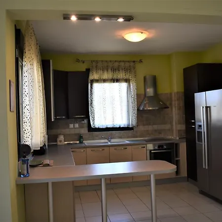 Vacation Family House With Garden Semesterbostad *
